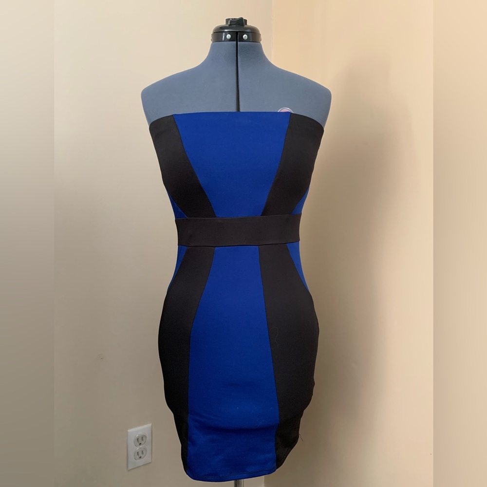 Urban Behaviour Dress-Size Medium